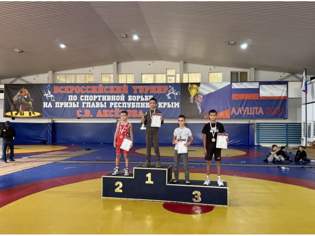 Первенство Республики Крым по спортивной борьбе (вольная борьба) среди мальчиков до 14 лет (2012-2014г.р.) в рамках празднования Дня Государственного флага Республики Крым