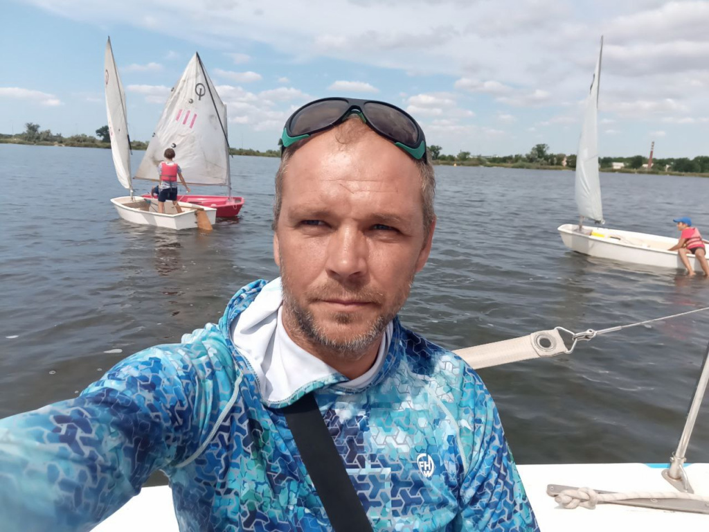 Открытое первенство Сакского района по парусному спорту, приуроченное к профессиональному празднику Дню физкультурника (спортивная дисциплина «Оптимист»)